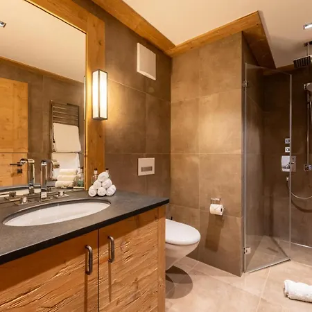 Saanen 3 Bedroom - Ensuite Apartamento *